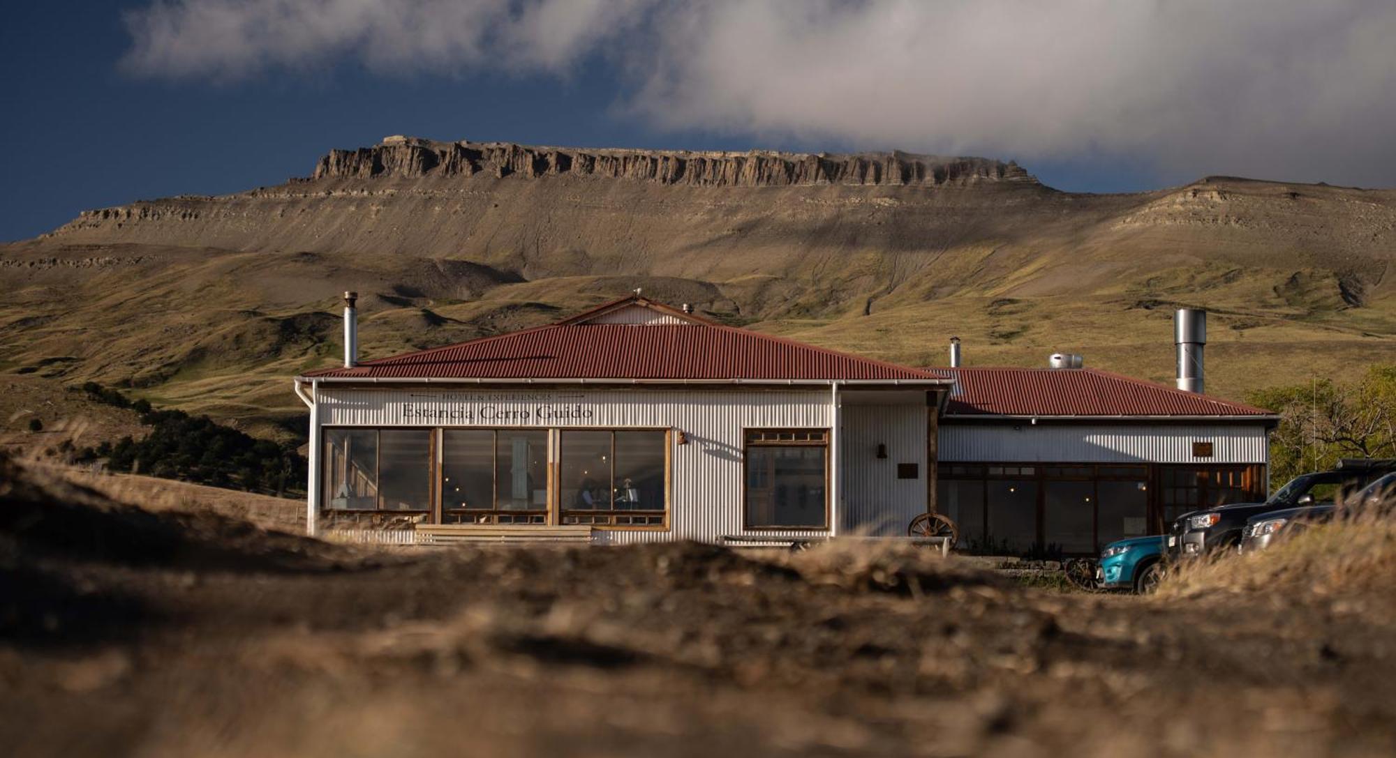 Estancia Cerro Guido Torres del Paine National Park Exterior photo