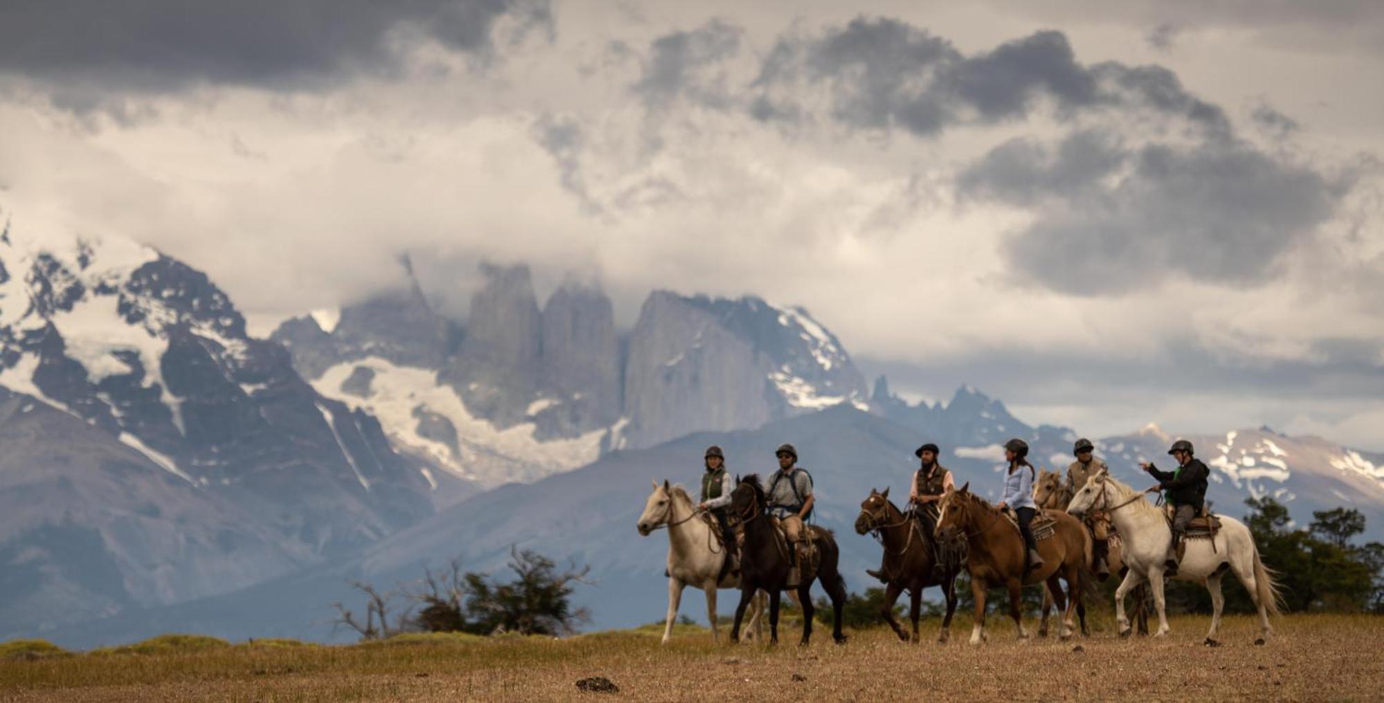 Estancia Cerro Guido Torres del Paine National Park Exterior photo