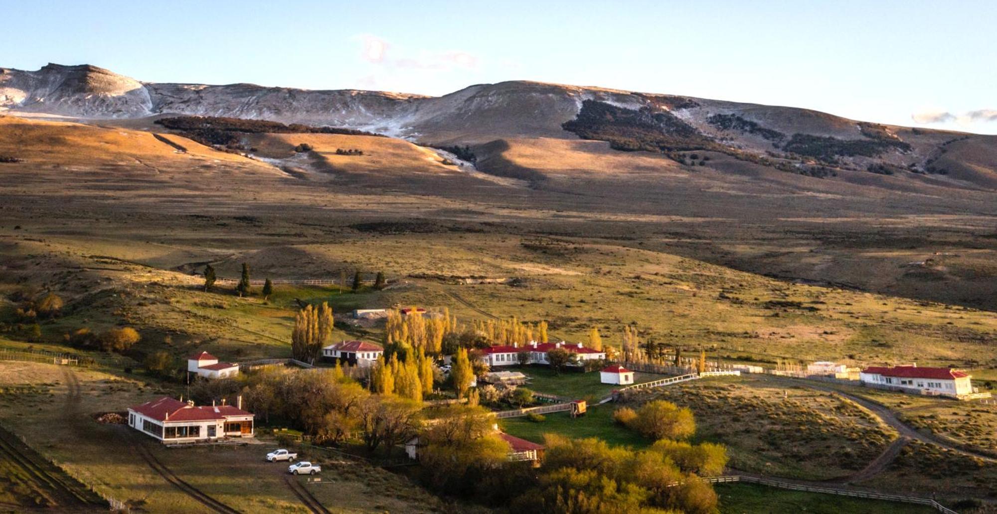 Estancia Cerro Guido Torres del Paine National Park Exterior photo